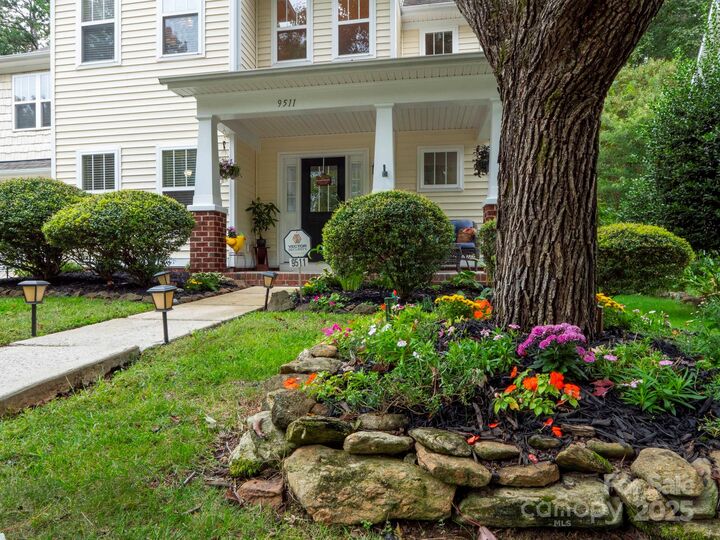 Property Photo:  9511 Yearwood Lane  NC 28214 