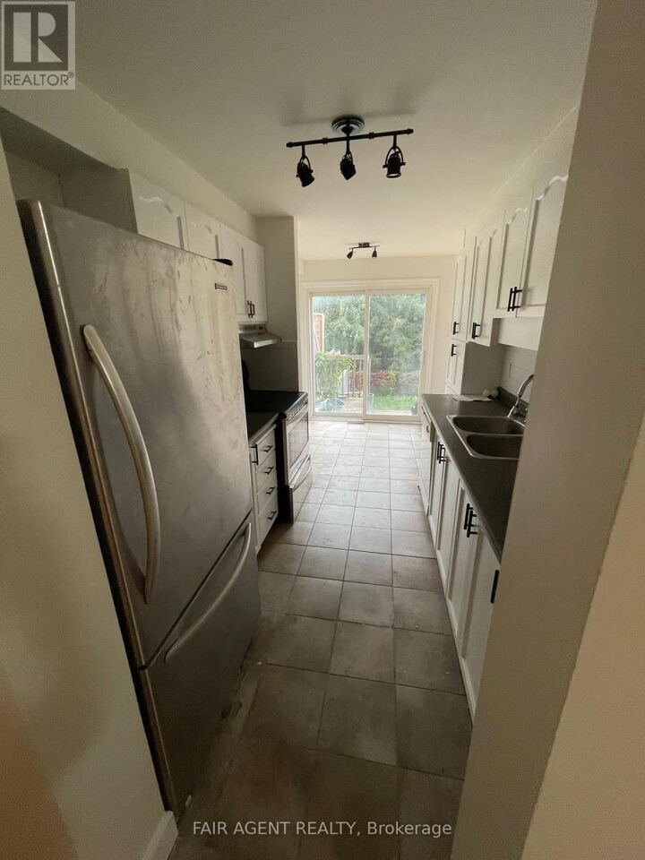 Property Photo: 35 Willwood Crescent ON K2J 4B2