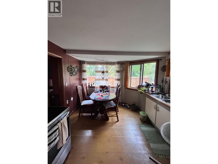 Property Photo:  709 2nd Street  BC V1N 1Y9 