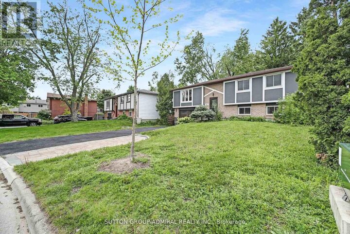 Property Photo:  14 Chippawa Court  ON L4M 5N8 