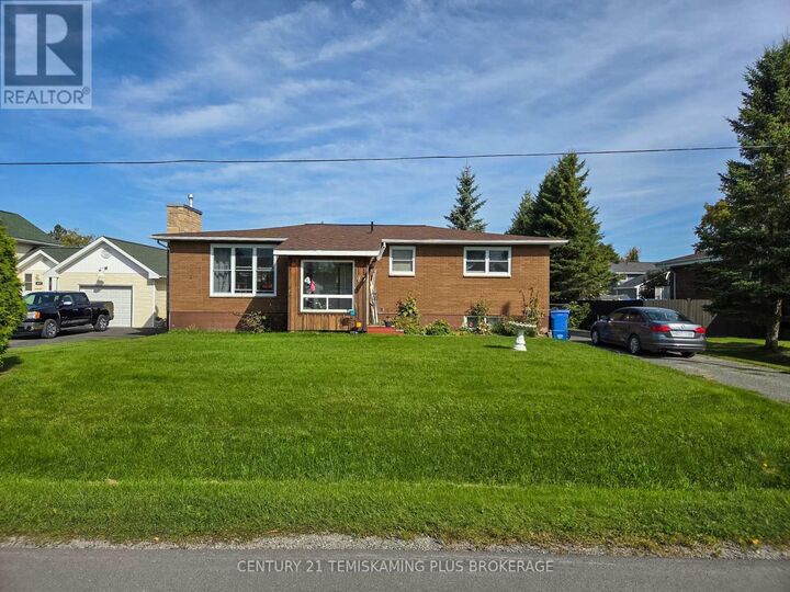 47 Eighth Avenue  Englehart ON P0J 1H0 photo