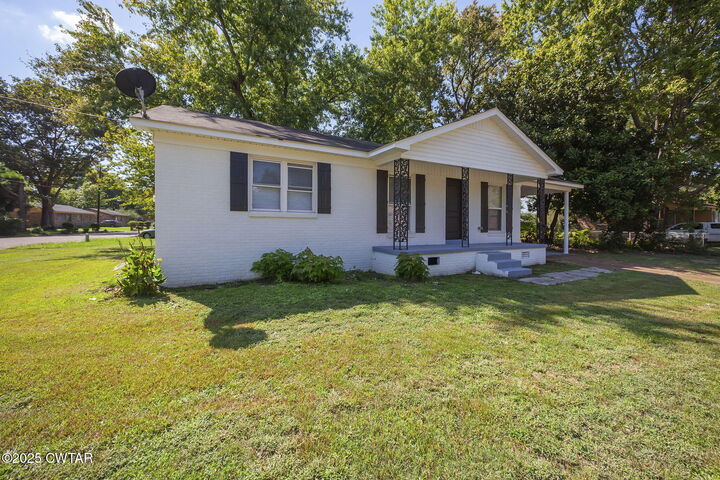 Property Photo:  1237 Hess Street  TN 38012 