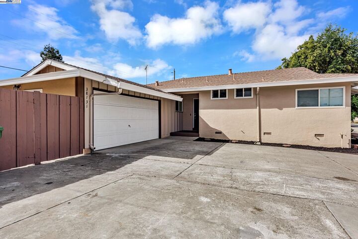 Property Photo:  38131 Acacia St.  CA 94536 