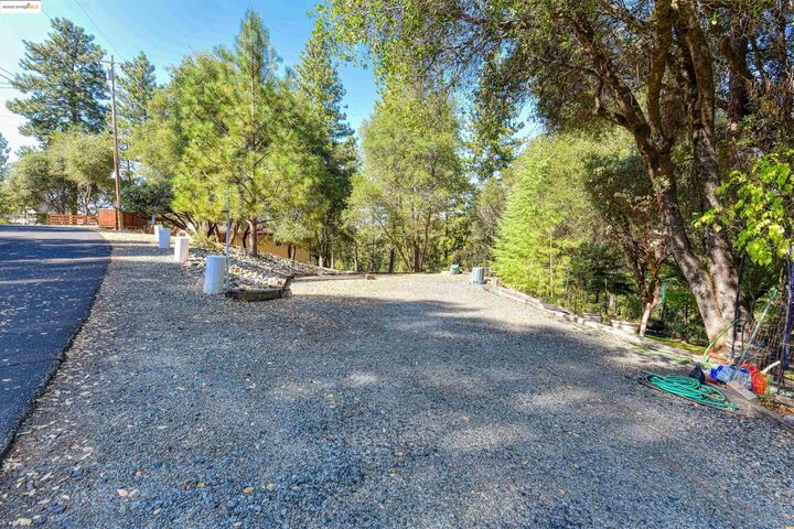 Property Photo: 20538 Nob Hill Cr CA 95321