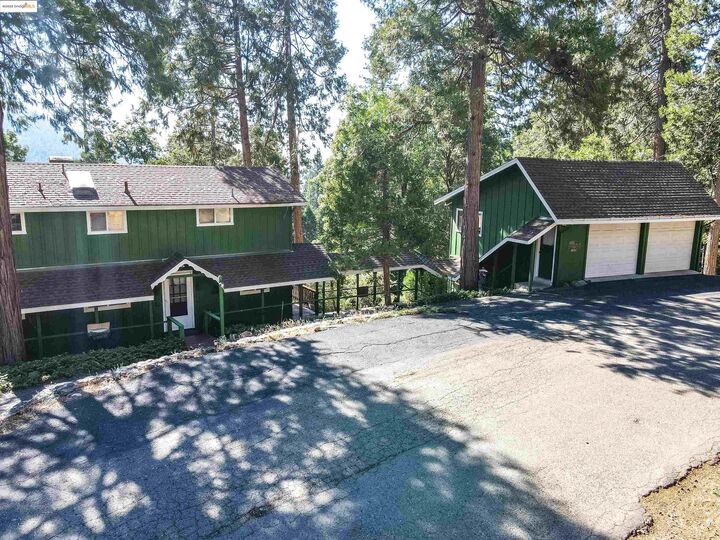 Property Photo: 20737 Muheli Rd CA 95346