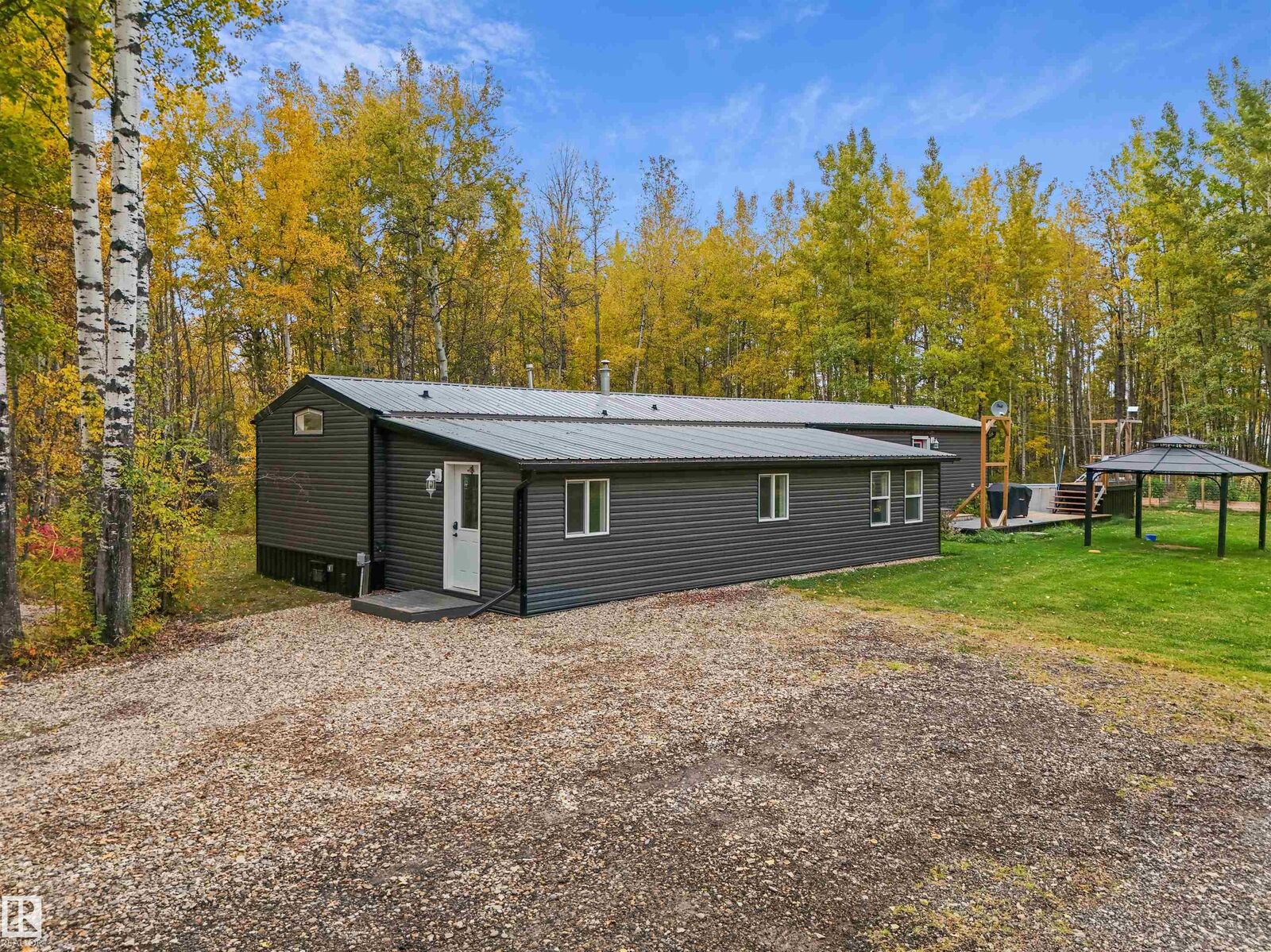 Property Photo:  8102 Twp Road 494  AB T7A 2A3 