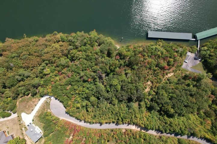 Property Photo:  200 Waterside Way  TN 37381 