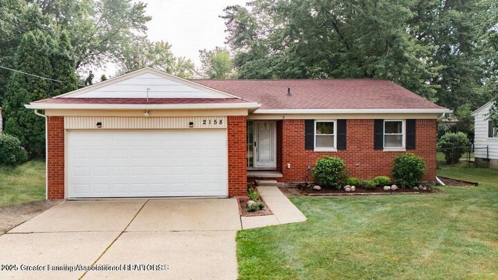 2158 Coolidge Road  East Lansing MI 48823 photo