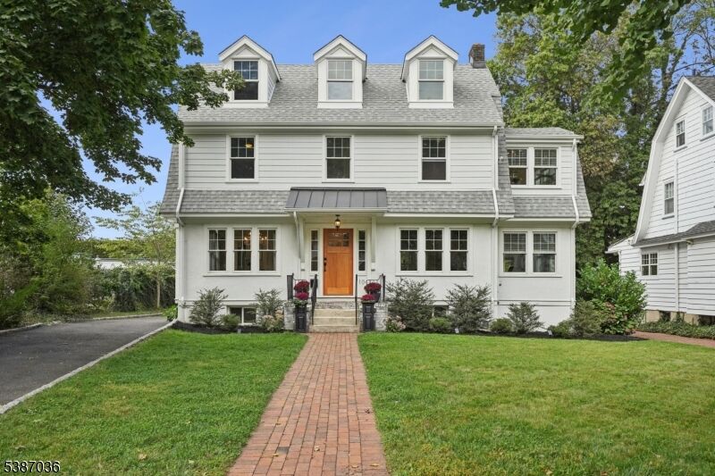 Property Photo:  10 Waldron Ave  NJ 07901 