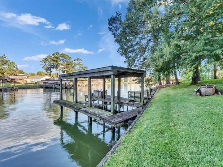 Property Photo:  185 Lake Drive  TX 77360 