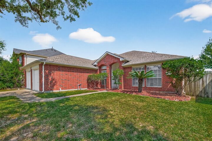 Property Photo:  1927 Blooming Park Lane  TX 77450 