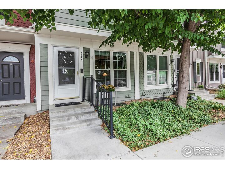 Property Photo:  924 Milo Cir A  CO 80026 