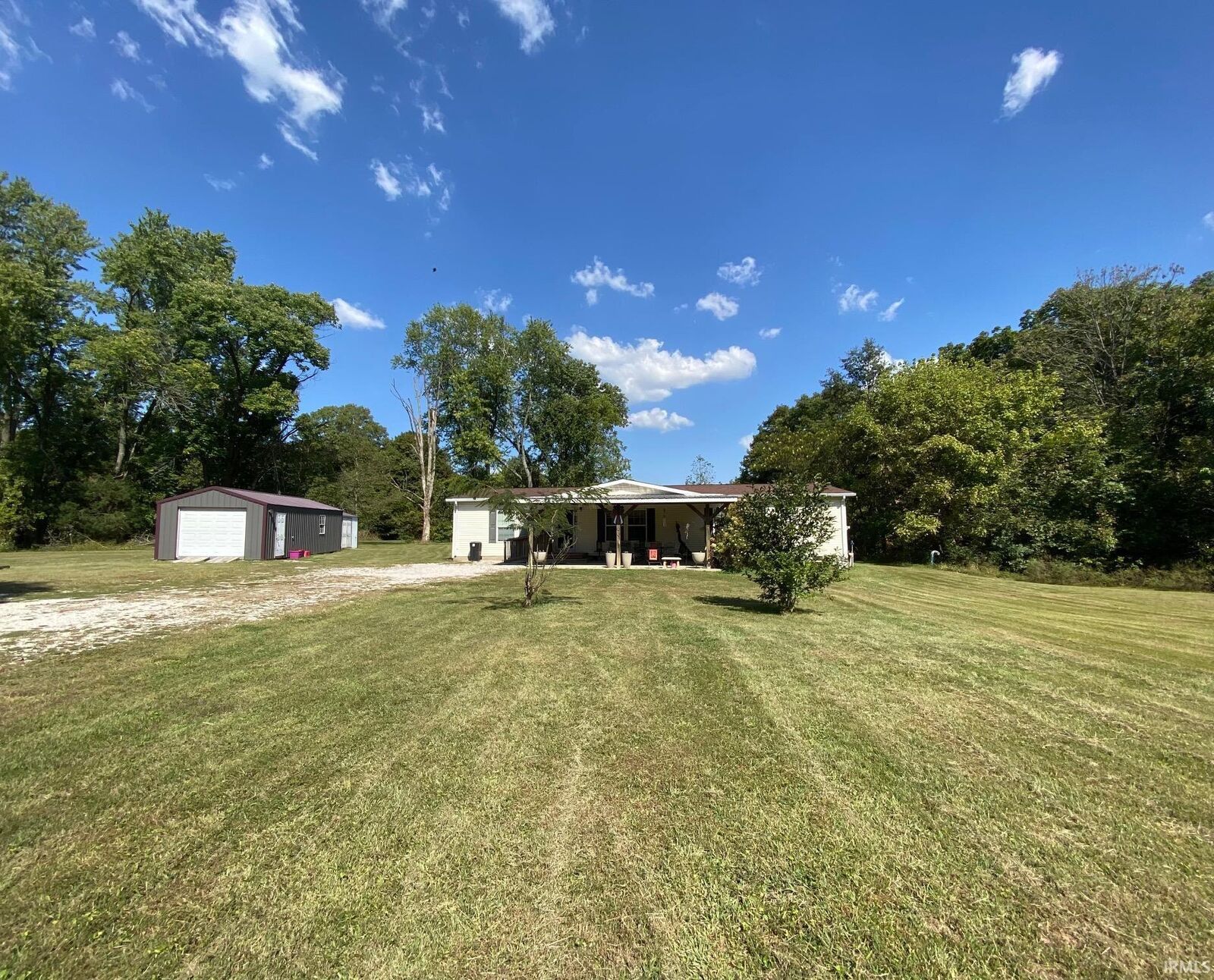 Property Photo:  389 S State Road 61  IN 47598 