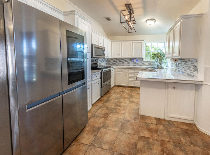 Property Photo: 2803 85th Street TX 79423
