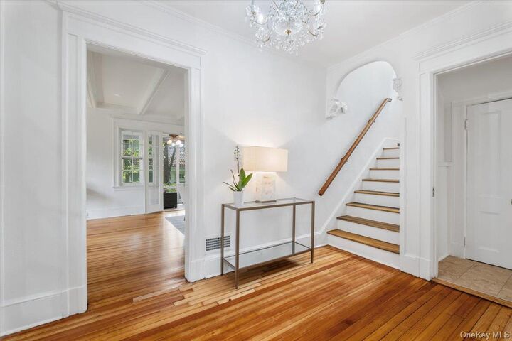 Property Photo:  26 Circle Road  NY 10583 