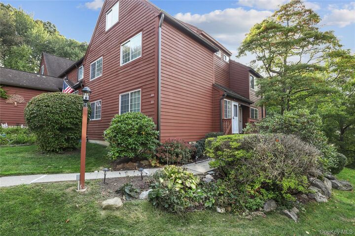 Property Photo:  802 Orchard Hill Lane  NY 10509 