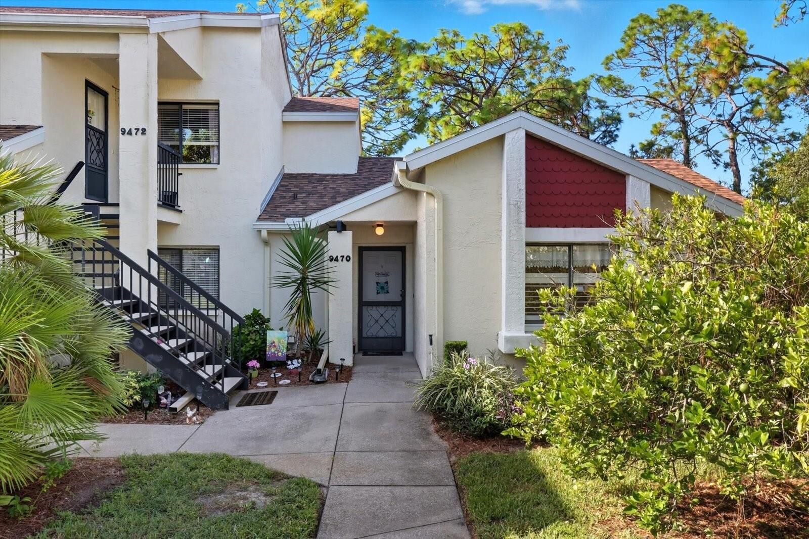 Property Photo:  9470 Nakoma Way  FL 34613 