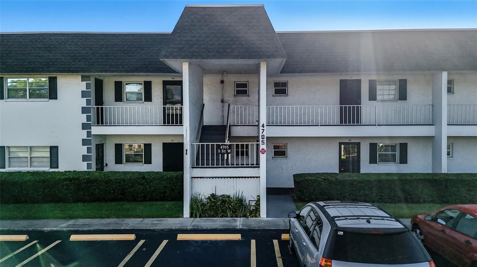 Property Photo: 4705 5th Street W 302 FL 34207