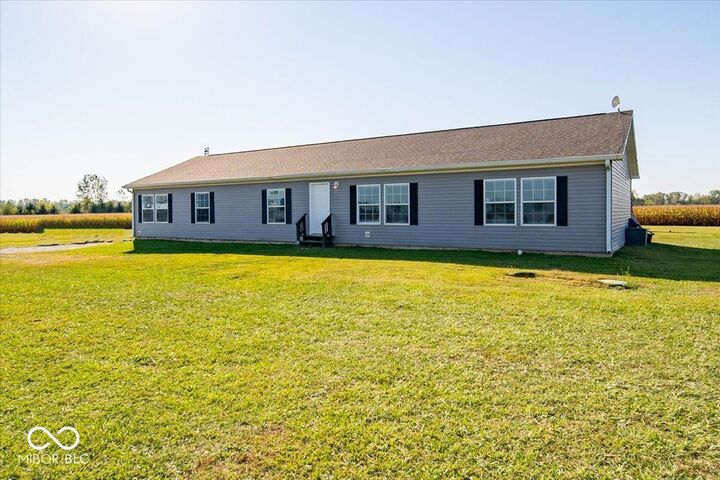 Property Photo:  5009 E 246th Street  IN 46030 