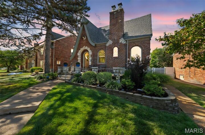 Property Photo: 3807 Tamm Avenue MO 63109