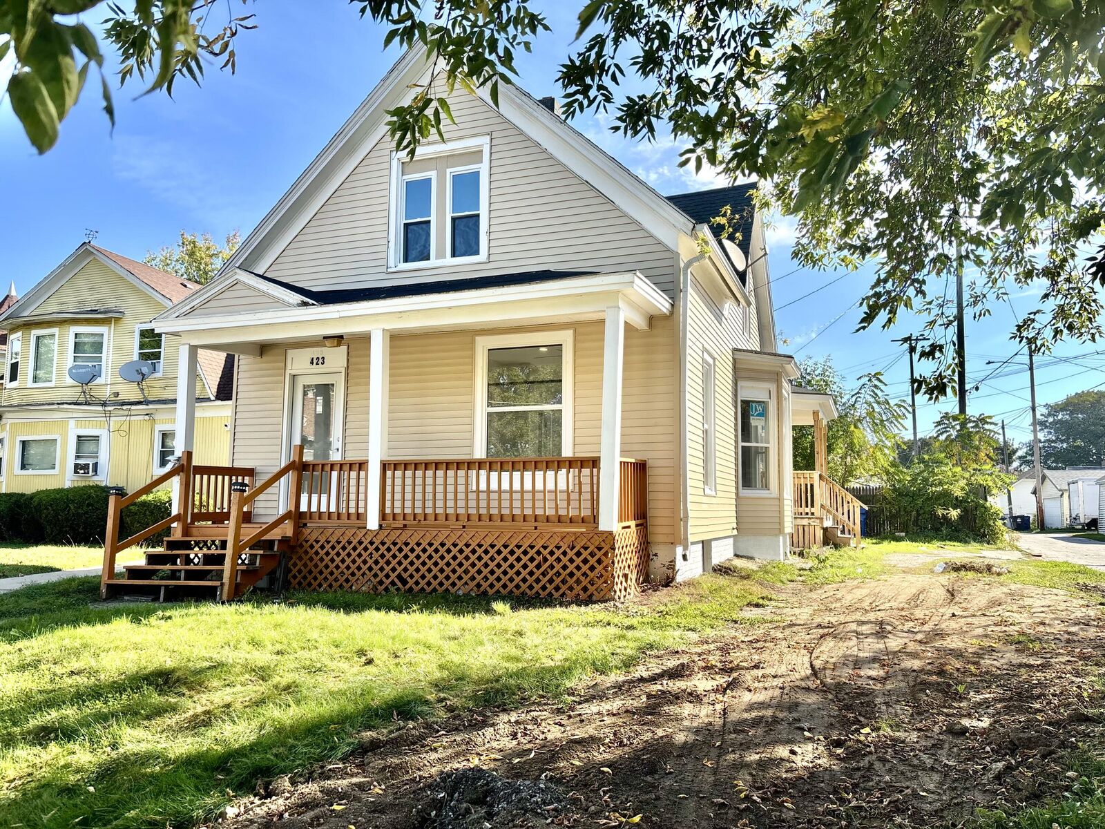 Property Photo: 423 Cliff Ave WI 53404