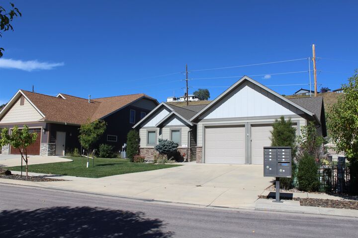 Property Photo: 1114 Settlers Creek Place SD 57701