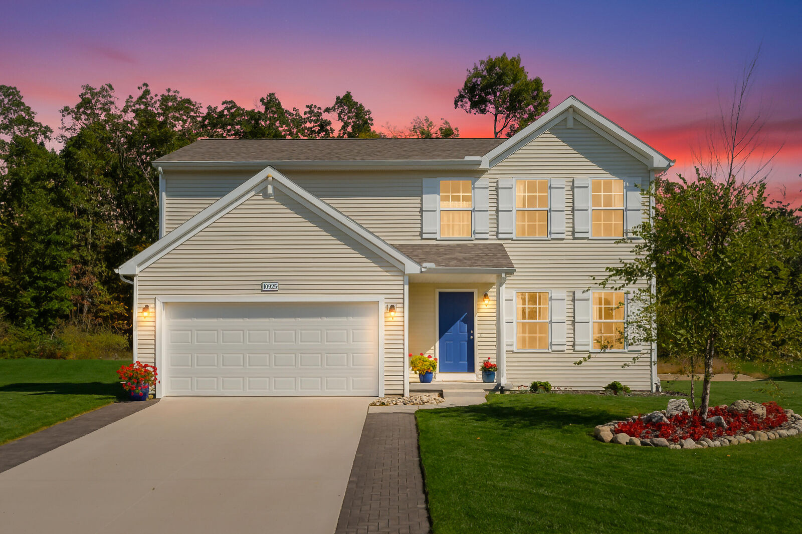 Property Photo:  10925 Autumn Oak Drive SE  MI 49331