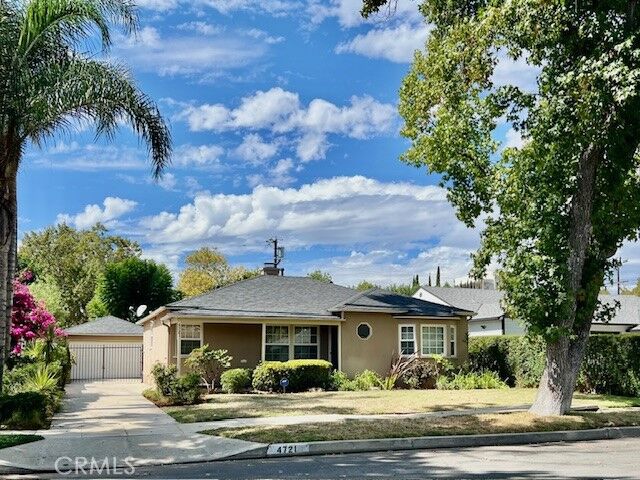 Property Photo:  4721 Ventura Canyon Avenue  CA 91423 