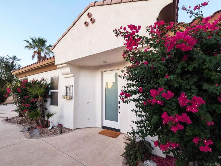 Property Photo: 102 Mission Lake Way CA 92270