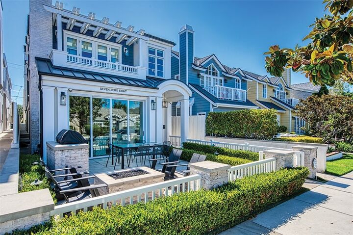 708 Heliotrope  Corona Del Mar CA 92625 photo