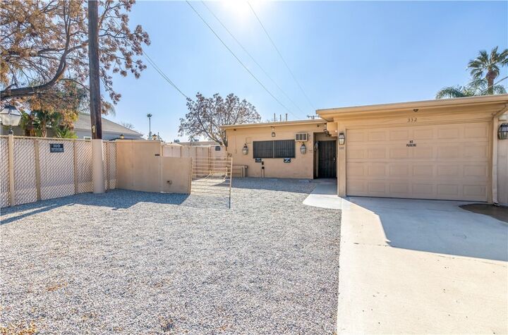Property Photo: 332 E 7th Street CA 92583