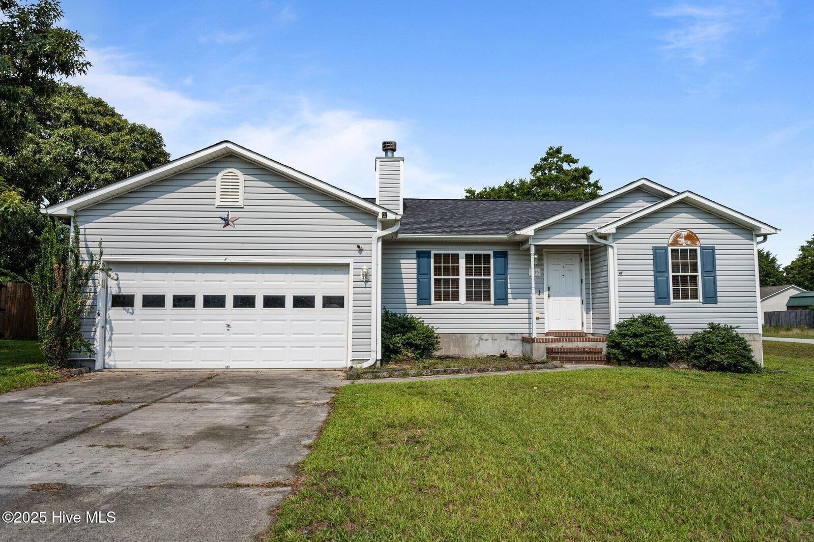 Property Photo: 105 Linden Road NC 28574