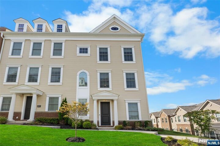 Property Photo:  289 Bradley Drive  NJ 07075 