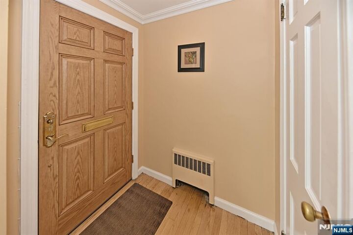 Property Photo:  306 Sunset Boulevard  NJ 07481 