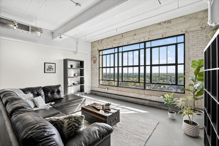 2929 Chicago Avenue 1120  Minneapolis MN 55407 photo