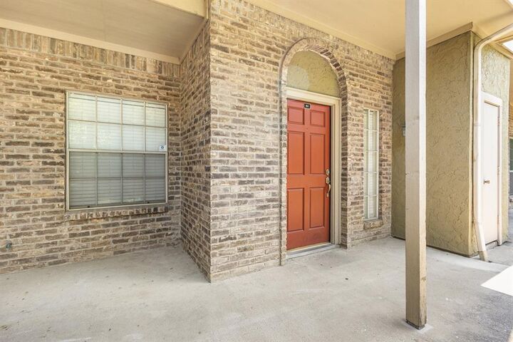 Property Photo:  5740 Martel Avenue B3  TX 75206 