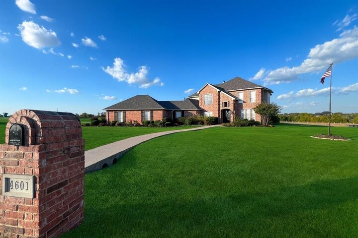 Property Photo:  4601 Church Street  TX 75009