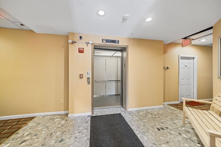 Property Photo:  315 Rantoul St 402  MA 01915 