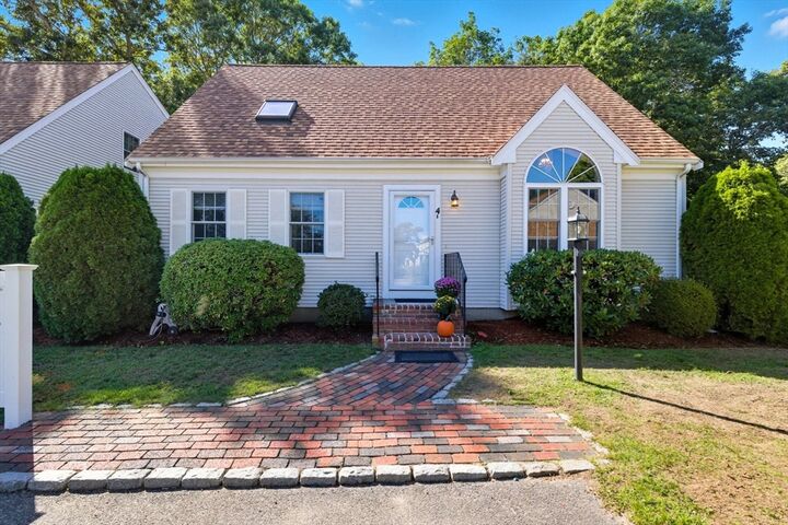 16 Trotting Park Rd 4B  Falmouth MA 02536 photo