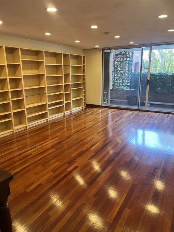 Property Photo:  50 Watertown St 214  MA 02472 