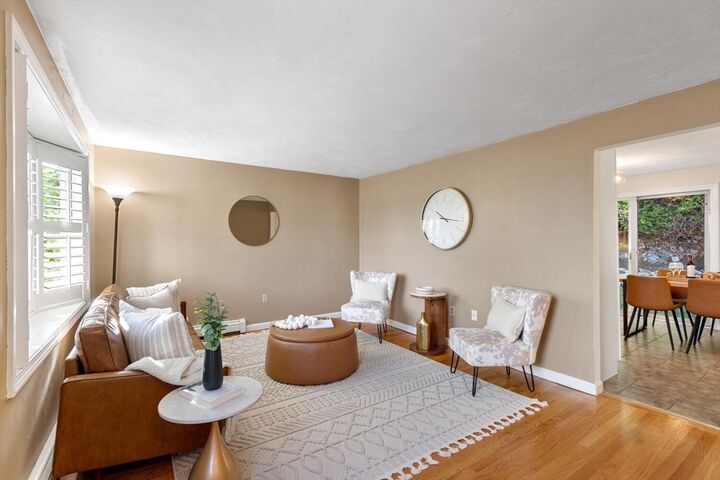 Property Photo:  94 Mount Vernon Street 94  MA 02148 