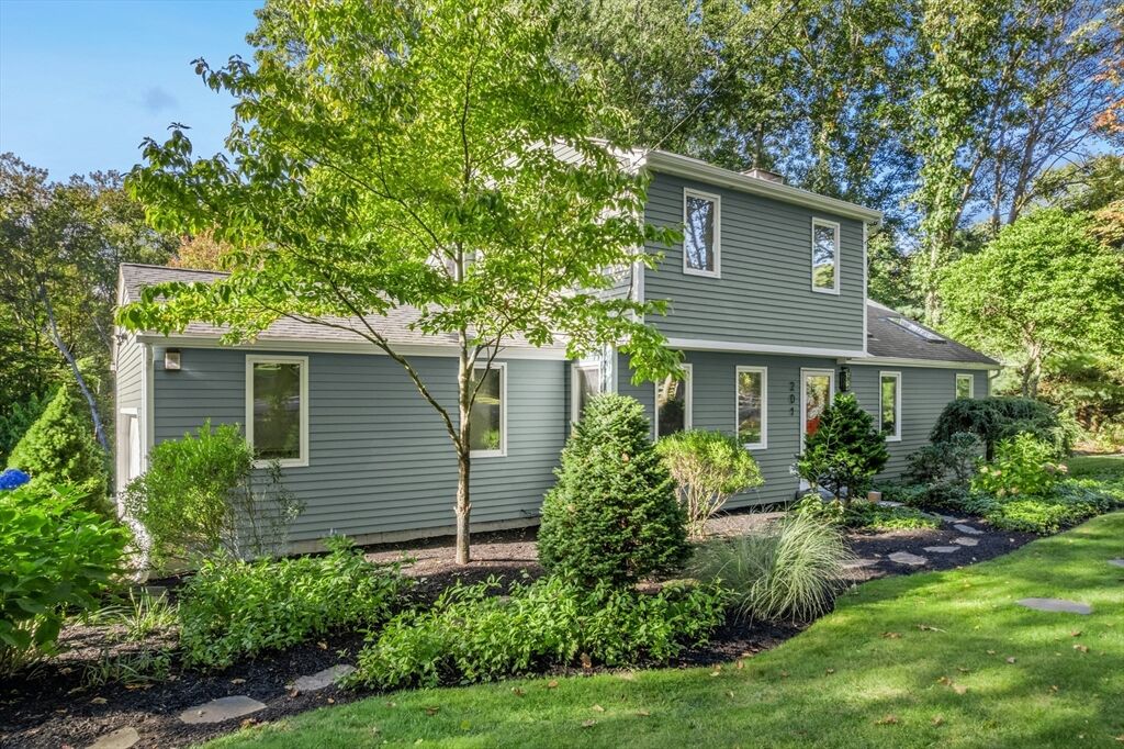 Property Photo:  201 Old Westboro Road  MA 01536
