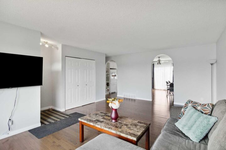 Property Photo: 166 Erindale Road AB T9H 4N5