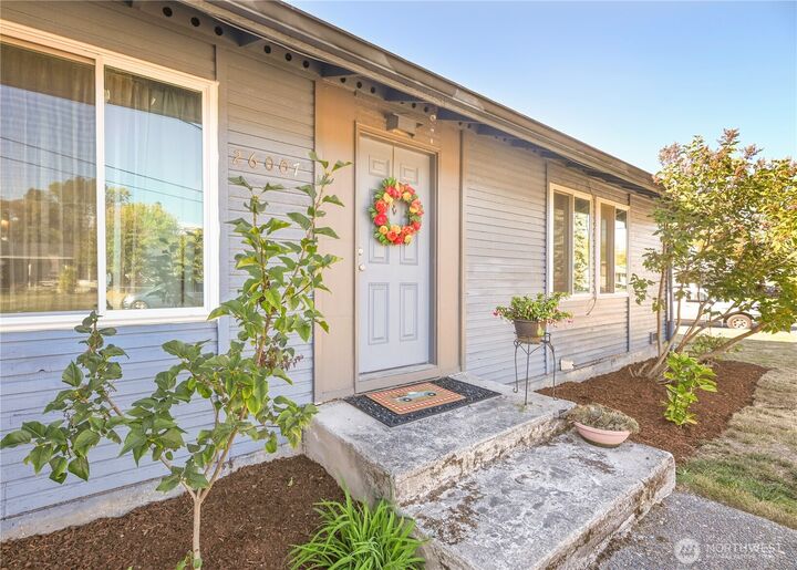 Property Photo: 26007 14th Avenue S WA 98198