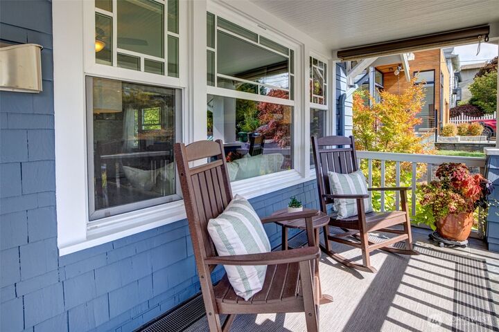 Property Photo:  1834 N 54th Street  WA 98103 