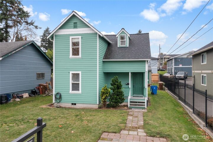 Property Photo:  3322  Chandler Street  WA 98418 