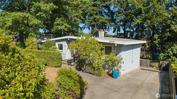 Property Photo:  20720  10th Avenue S  WA 98198 