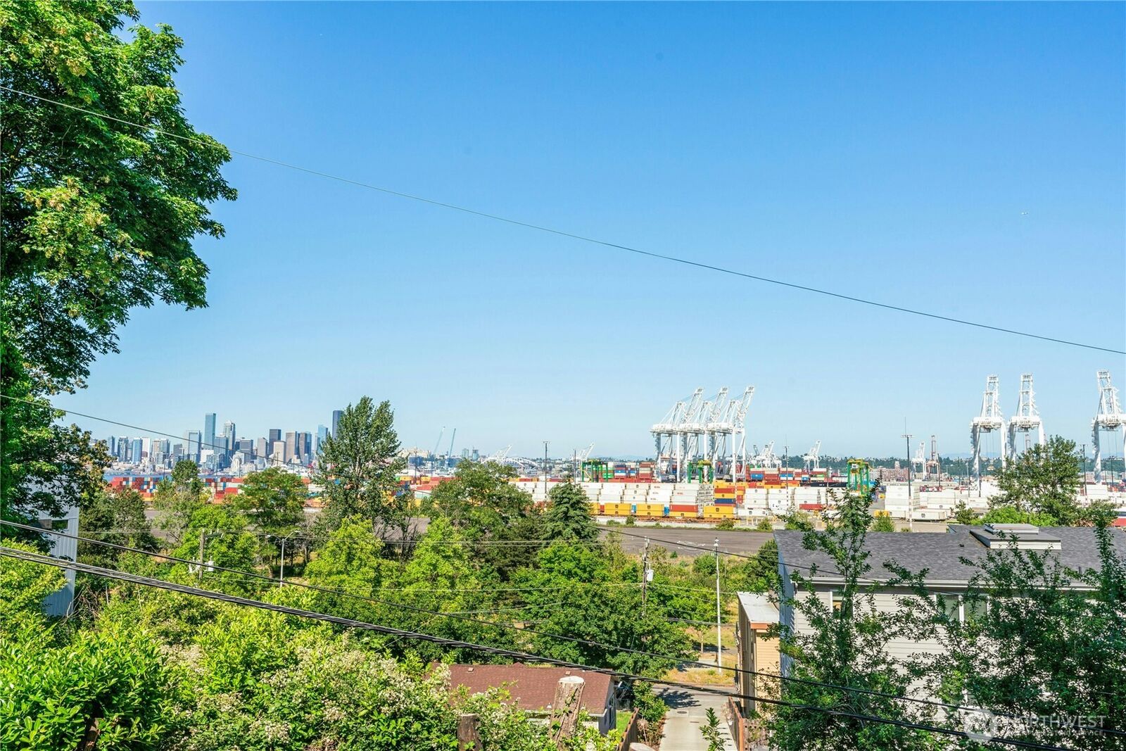 Property Photo:  3015 SW Harbor Lane  WA 98126 