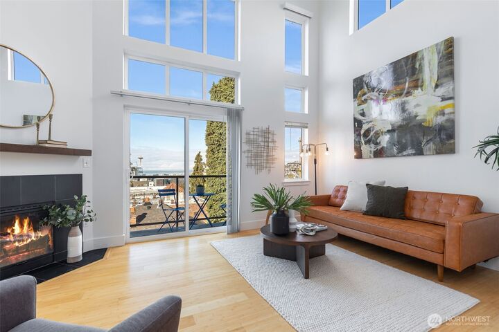 Property Photo:  231  Belmont Avenue E 404  WA 98102 