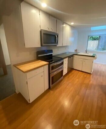 Property Photo:  11325 NE 103rd Street  WA 98033 